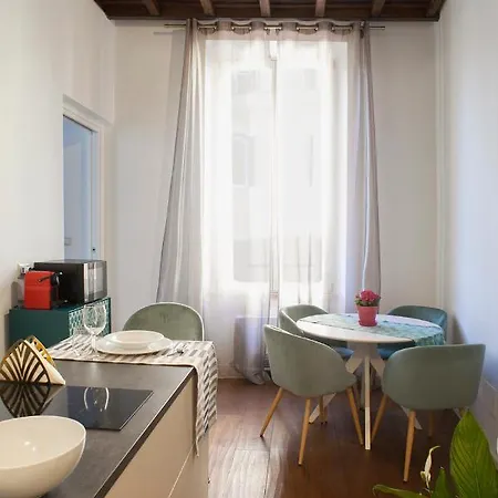 Palazzetto De Lante Parione 아파트 *